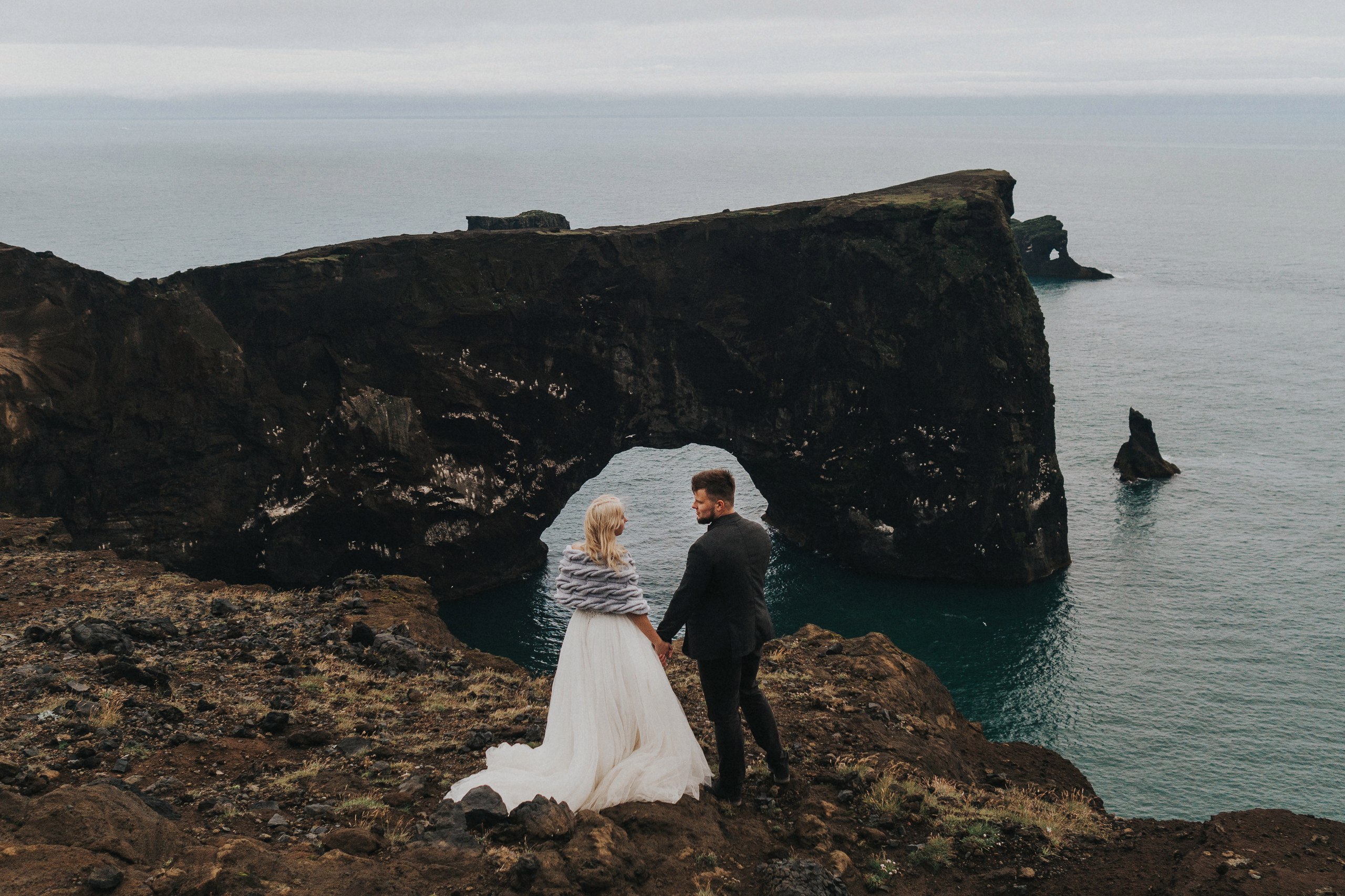 Погоде вопреки, или как организовать свадебную фотосессию в Исландии
