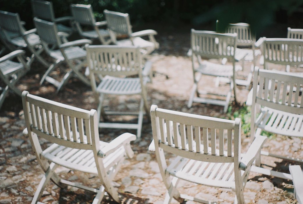 Летняя свадьба: гид по выживанию для невесты и гостей